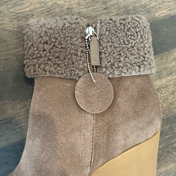 Lauren Ralph Lauren Steph Bootie - Picture 5 of 8